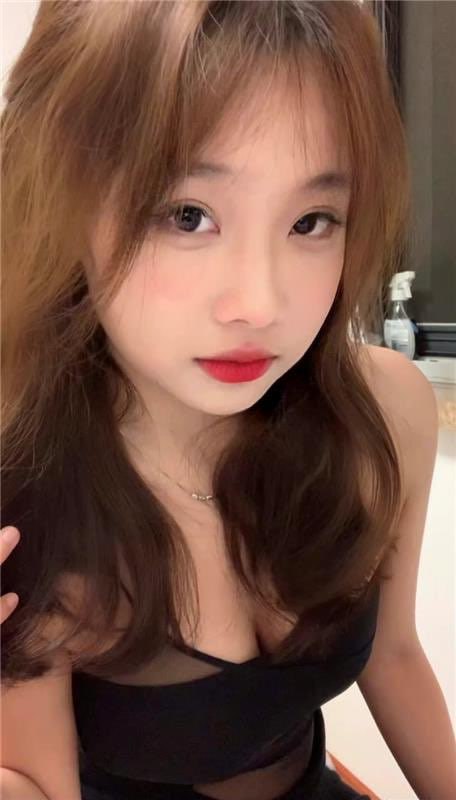佳佳.jpg