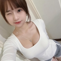 香寧 162cm-47kg-Ecup-24歲小嘴吃吸乾舔淨 不繳械決不放你走