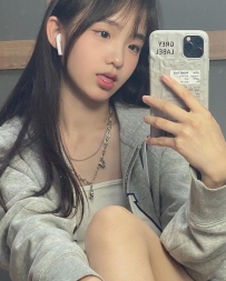 小寧 154.B.44.19歲 標準身材小隻馬 適合解鎖各種姿勢
