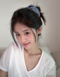 米米 163/46/D/23歲 🌸  臉蛋甜美，笑容勾魂，身材軟萌又緊緻