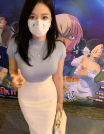 大方成熟 性感火辣 敢玩夠騷    #性感小蠻腰  在你蛋蛋上...