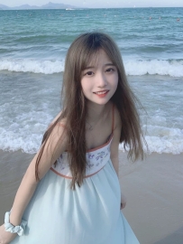 高校系嫩妹   小雲 151.B.40.19歲  嚐鮮價 ：7000（買三送一）