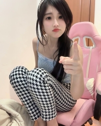 甜美可愛皮膚白皙嫩滑 嬌小玲瓏的身材好操控 敏感體質