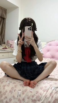 溫柔甜係學生妹  第一次兼職外貌給人一種很乾淨的感覺    單純無害很好相處  身體敏感