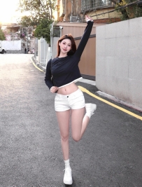 騷氣X肉慾胴體 性感辣「天然奶包」 白嫩像棉花糖 屁股肉肉有彈性 衝撞起來超有感！