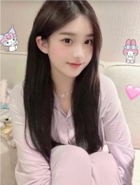 呆萌小可愛來啦！會是你喜歡的類型嗎？  白皙的皮膚  水...