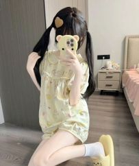 學生清純甜美型 嗲聲到耳朵都酥了小橙 153cm.39歲kg.B奶.19歲