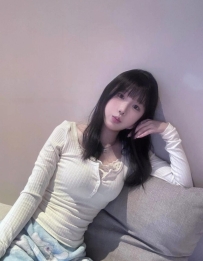 長相可愛型 眼睛會說話  嬌小玲瓏 身體超敏感笑笑 157 B奶 19歲