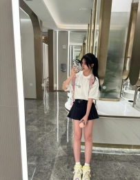 北一女短期兼職  茶茶：162/B+/45kg/18歲高顏值 素顏也都很漂亮