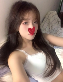 培果.150.42.D.19歲 醫學大學學生，第一次下海，身材是小隻