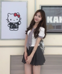 身材高挑 腿細直 說話溫柔有禮貌  服務不趕時間 進門就送愛的抱抱親一口喔