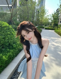 學生妹兼職 臉蛋清純卻暗藏小騷 服務 無套吹 69 共浴 騎乘 主動挑逗