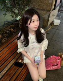 大三學生 皮膚白皙 臉蛋清純   比較有女友FU 會撒嬌 讓男人很喜歡