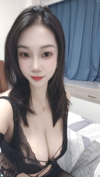 氣質外表、淫蕩內在！奶大不肉，穴粉多汁！