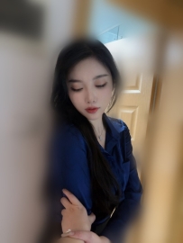 被調教了很多次  性癮很大 最近老闆不在 憋不住了