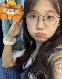 皮膚白皙 主動又活潑 女友fu十足氣質甜美學生 #第一次下海