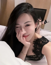 中部推薦火辣氣質OL  著裝品味能完美凸顯出曼妙的身段