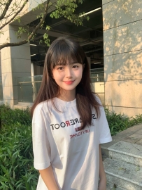 經常有在鍛煉身體  身材柔軟   服務比較生澀  性格溫和  都可互動