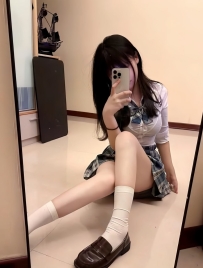 談吐有氣質 更想不到床上的她  有女友的fu 很會挑逗