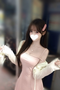 鄰家清秀大D奶幼保學妹 芽芽 160m・46kg・D奶・21歲 小穴緊緻敏感 胸前的飽滿好配合