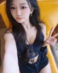 互動自然，健談又愛撒嬌🥺 滿滿女友Fu，床上的服務很溫柔，