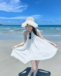 蘿莉臉蛋配B奶剛剛好 講話帶點羞澀感  小兔子 162cm.B奶.47kg.23歲