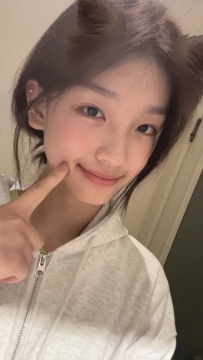 大碗又好康 年輕 又愛玩  小色鬼一個奈奈  162cm/49kg/Ccup/21歲