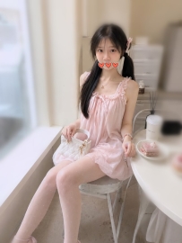 解鎖第一次下海 剛畢業 單純可愛 俏皮小蘿莉 157cm 46 B奶 18歲