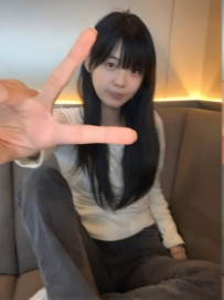 菲菲162.43.C.21歲  第一次下海