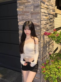 台北  10000 嬌小白虎嫩妹 在校學生妹，小隻乖巧嬌羞少女初體驗，