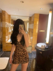 夜店舞者  #曲線火辣，腰力超讚，舞動時勾魂攝魄，身體靈活度滿分，讓人玩到停不下來