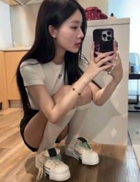 新妹試車 ，服務青澀 愛愛次數少  依依 161.C.20歲.44kg