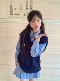 蛋蛋 158.45.C.18歲  幼齒高中生 鮮嫩可口身體送給妳