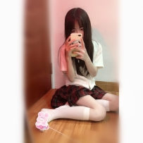 JK蘿莉高中生 乖巧可愛 嫩穴很敏感粉嫩 經驗較少 第一次下海