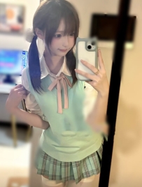 敏敏 155cm.B奶.42kg.18歲   在校學生 嬌小可愛