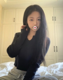 芷晴  160.C.45.21歲 氣質甜美正妹 身材很好 身上沒有一點贅肉   床上主動會玩體力很