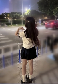 嬌小嫩妹 初下海 小隻馬，適合解鎖各種姿勢 又欲又純的她，等待你的寵