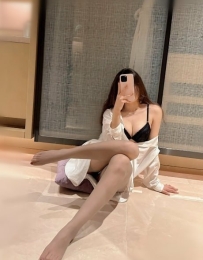 蜜豆  166cm  50kg  D呢   26歲 高挑苗條身材 大長腿  胸型漂亮很挺  小蠻腰  聲音非