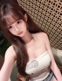 小隻嫩妹可愛  第一次下海兼職，誰來做她的第一個客人