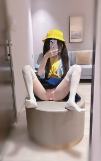 處女18歲幼齒高中生  可愛 膚白 幼齒 天然粉鮑白虎