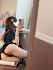 甜美俏皮   小情人感  初戀感甜心 155.C.41kg.18歲