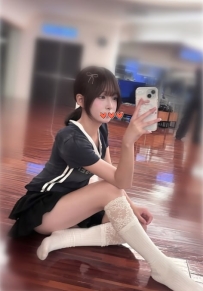 夏夏 158/46/C/19歲 聲音甜美   嬌小可愛  苗條身材好