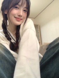 小熊 155cm.Ccup.43kg.20歲 甜妹系列在校大學生，僅兼職三天