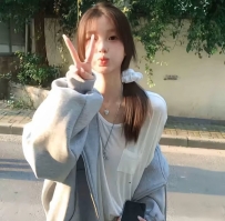 舞蹈系學生妹 身材嬌小纖細小蠻腰曲線修長迷人可比156.45.C.19歲