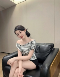 莉雅 163cm 47kg C+ 26歲  A級蜜桃臀＋緊實粉嫩鮑