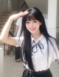 奈奈 155.43.C.18歲 嬌小可愛的清純學生妹 很小隻很蘿~又會撒嬌