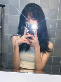 柔柔 159cm 45kg B奶 19歲 絶美誘人小粉穴 今年剛滿19歲 有想過跟那麽年輕漂亮的妹妹