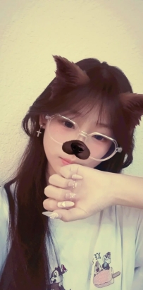 安琪 157.B.43kg.20歲 設計系學生  小巧可愛