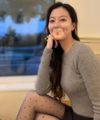 保養很好 水汪汪的眼睛十足的迷人  #還會主動邀請你一起洗澡