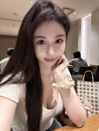 服務態度超好，顏值可愛絕頂，身材嬌小可愛，